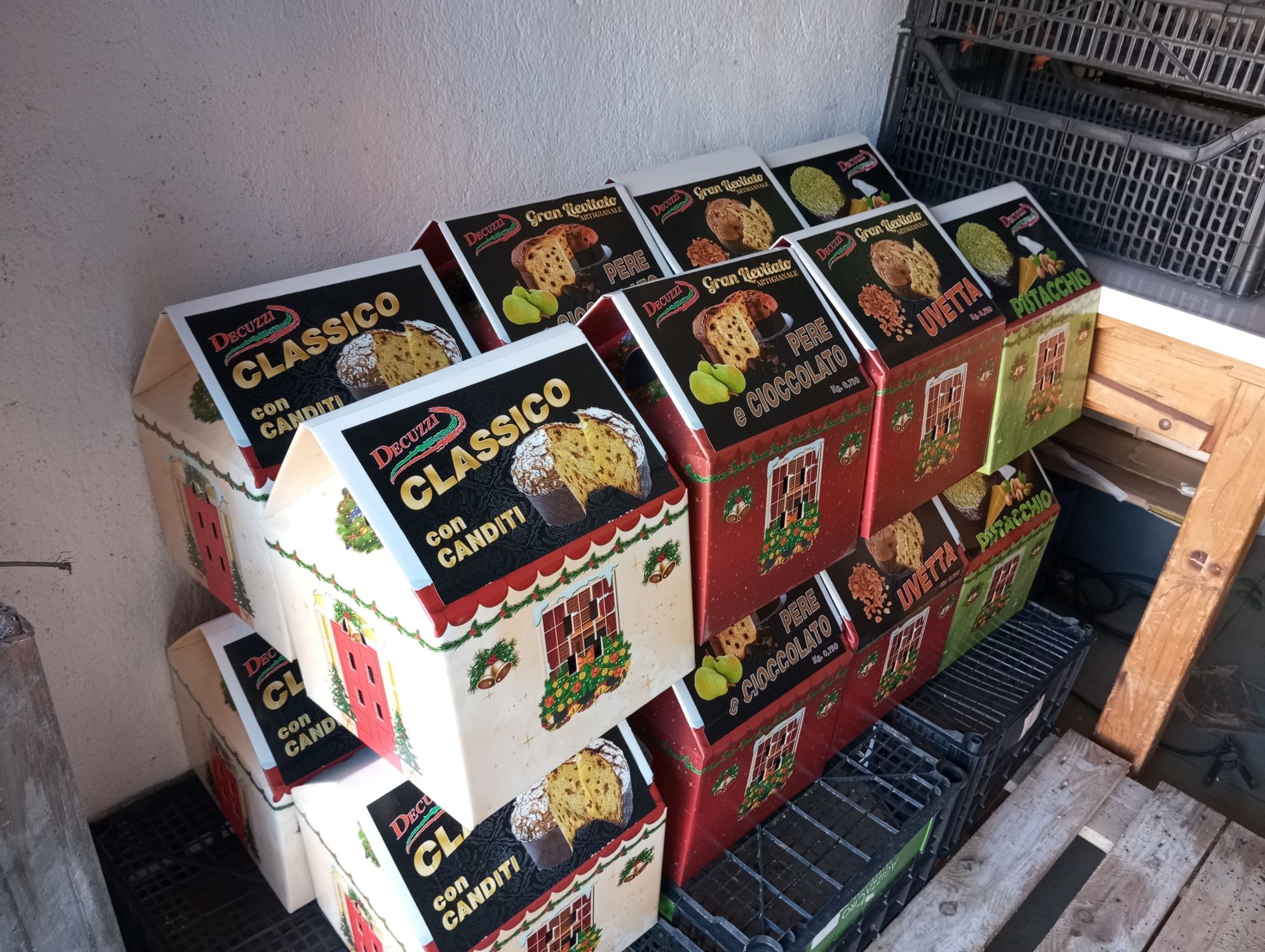 a picture of panettone da 750 gr in vari gusti