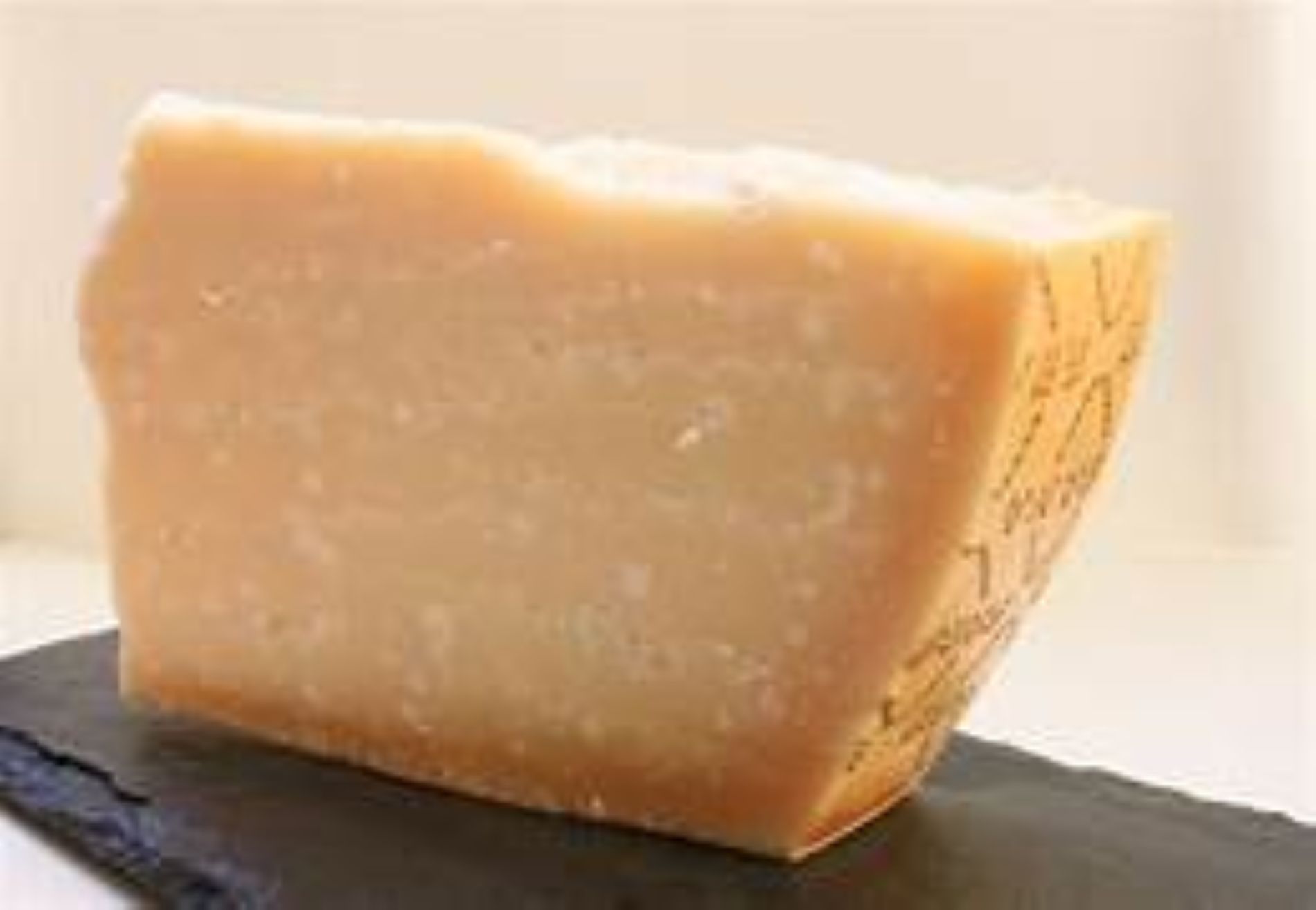 a picture of grana padano 100g